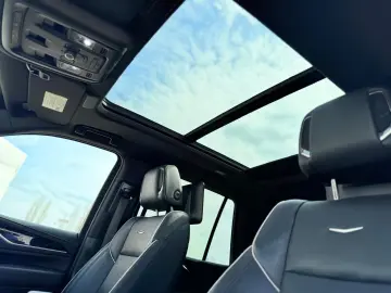 Cadillac Escalade 4WD Sport Fab.-2023 6.2 V8 426 Cp