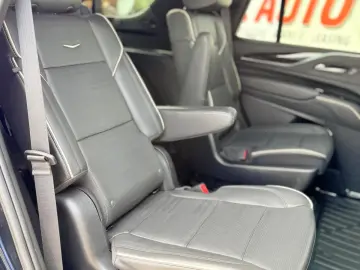 Cadillac Escalade 4WD Sport Fab.-2023 6.2 V8 426 Cp