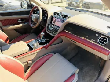 Bentley Bentayga S   Fab.- 11.2024   4.0 Benzina 559 Cp