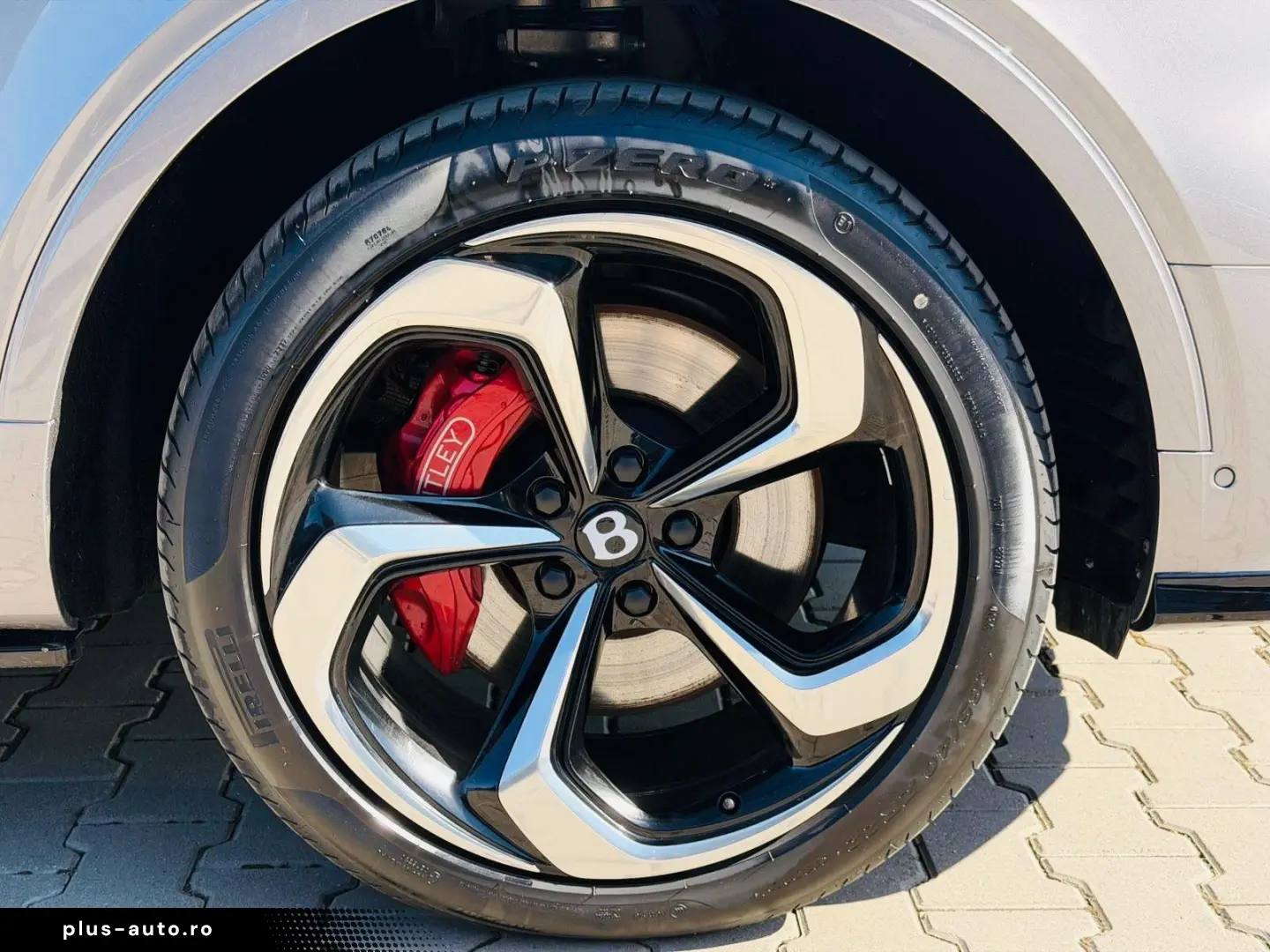 Bentley Bentayga S   Fab.- 11.2024   4.0 Benzina 559 Cp