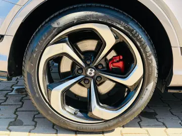 Bentley Bentayga S   Fab.- 11.2024   4.0 Benzina 559 Cp
