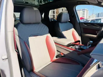 Bentley Bentayga S   Fab.- 11.2024   4.0 Benzina 559 Cp