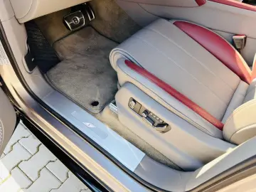 Bentley Bentayga S   Fab.- 11.2024   4.0 Benzina 559 Cp