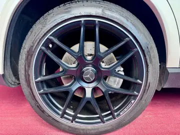 MERCEDES-BENZ GLE 53 AMG Pano Distronic Bur HighEnd Airmatic