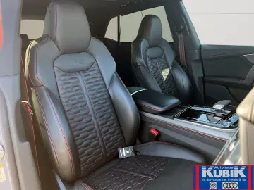 AUDI RSQ8 4 0 TFSI quattro Allradlenkung Sportabgasan