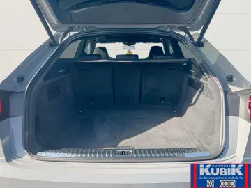 AUDI RSQ8 4 0 TFSI quattro Allradlenkung Sportabgasan