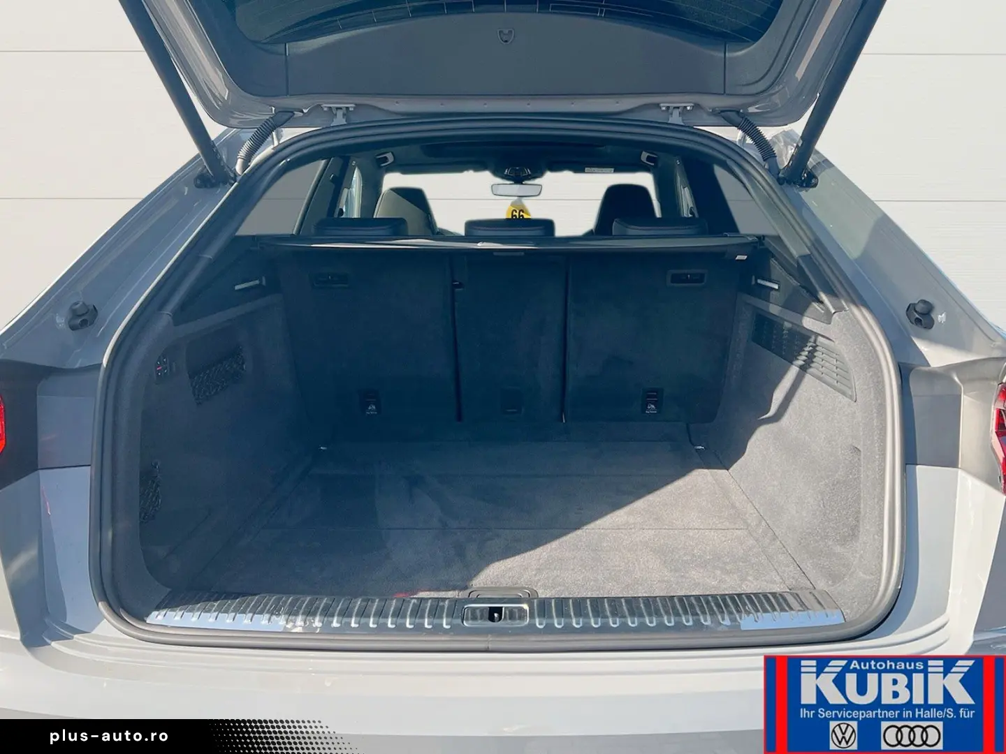 AUDI RSQ8 4 0 TFSI quattro Allradlenkung Sportabgasan