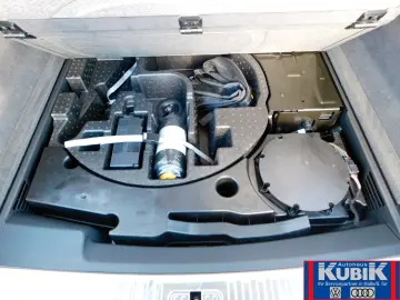 AUDI RSQ8 4 0 TFSI quattro Allradlenkung Sportabgasan