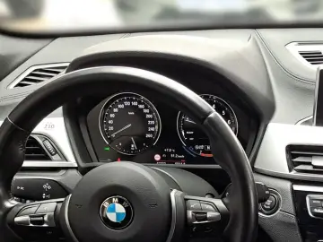 BMW X1 sDrive18i M Sport Leder MPaket BusinessPaket