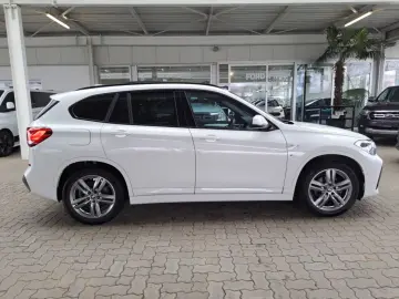 BMW X1 sDrive18i M Sport Leder MPaket BusinessPaket