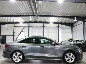 AUDI A3 LIMOUSINE 30 TFSI S-LINE MATRIX  VOLL-LEDER