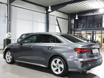 AUDI A3 LIMOUSINE 30 TFSI S-LINE MATRIX  VOLL-LEDER