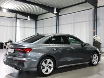 AUDI A3 LIMOUSINE 30 TFSI S-LINE MATRIX  VOLL-LEDER