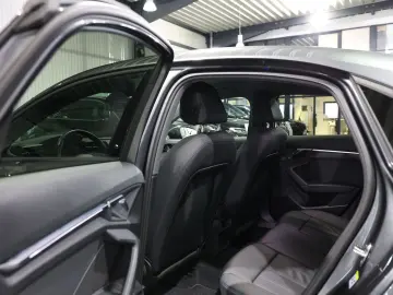 AUDI A3 LIMOUSINE 30 TFSI S-LINE MATRIX  VOLL-LEDER