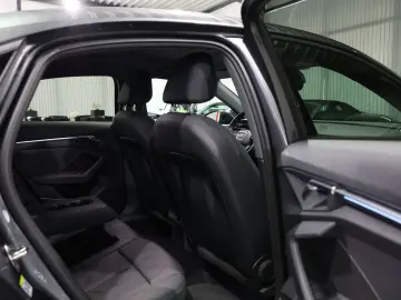 AUDI A3 LIMOUSINE 30 TFSI S-LINE MATRIX  VOLL-LEDER