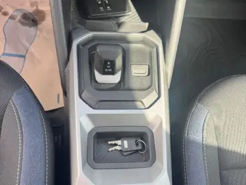 DACIA DUSTER 1.6 HEV 140 Journey