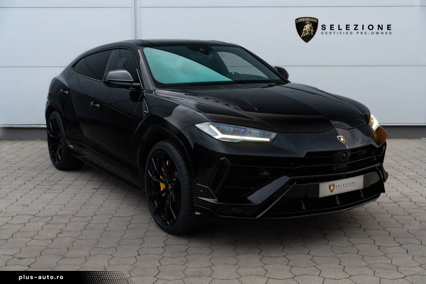 LAMBORGHINI Urus S