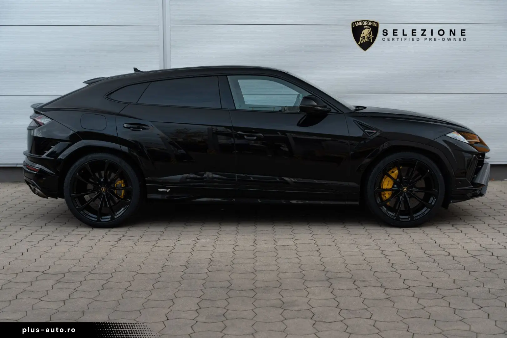 LAMBORGHINI Urus S