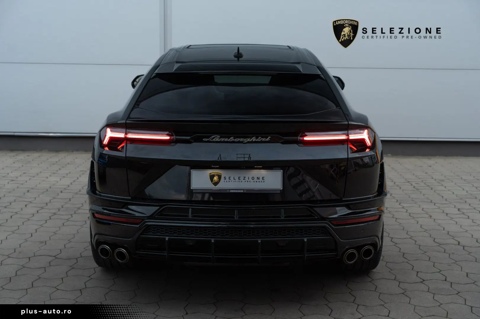 LAMBORGHINI Urus S