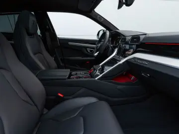 LAMBORGHINI Urus S