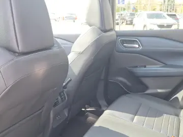 Nissan Qashqai 1.3 l 156CP X-Tronic MHEV Tekna