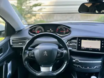 Peugeot 308 2018 110.000km Lane assist Rate Garantie