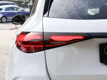 MERCEDES-BENZ GLC 300 4M AMG