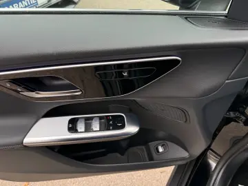 MERCEDES-BENZ GLC 200 Avantagarde