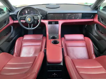 Porsche Taycan 4S