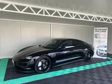 Porsche Taycan 4S