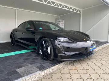 Porsche Taycan 4S