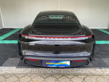 Porsche Taycan 4S