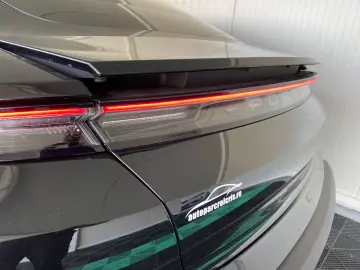 Porsche Taycan 4S