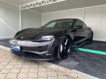Porsche Taycan 4S