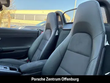 PORSCHE Boxster 718 El. Verdeck Navi Bose Bi-Xenon Sitzh