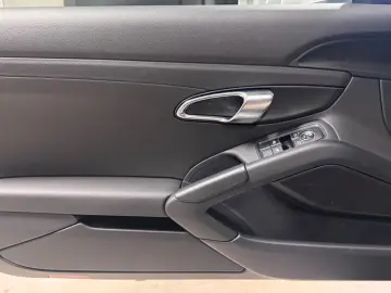 PORSCHE Boxster (718)  PDK  Rückfahrkamera  Tempostat