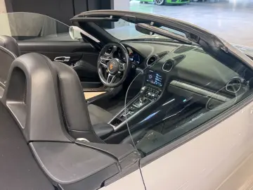 PORSCHE Boxster (718)  PDK  Rückfahrkamera  Tempostat