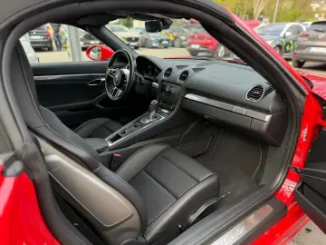 PORSCHE Boxster 718 PASM 10mm Tieferlegung  Sportsitze
