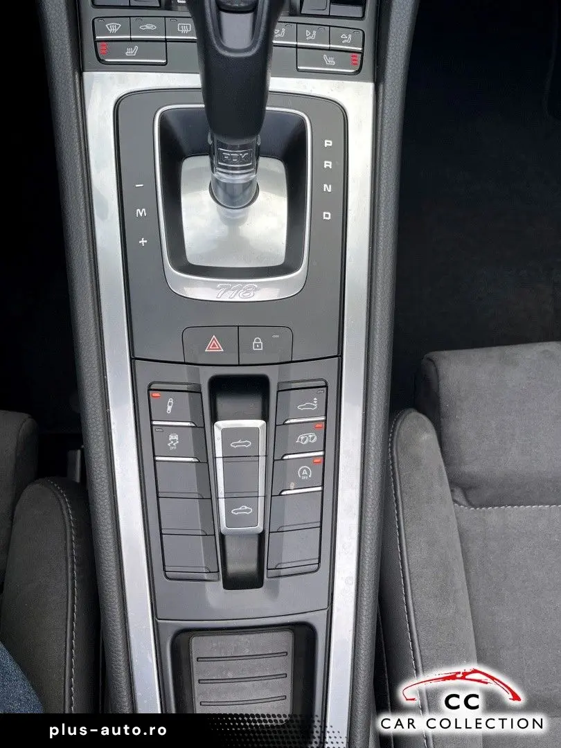 PORSCHE 718 Boxster GTS 4.0 PDK SportDesign BOSE 18Wege