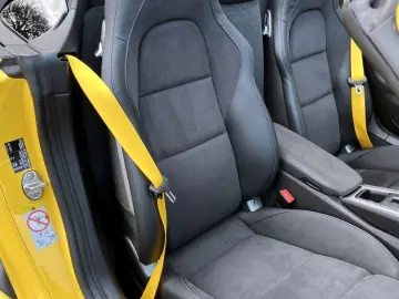 PORSCHE 718 Boxster GTS 4.0 PDK SportDesign BOSE 18Wege