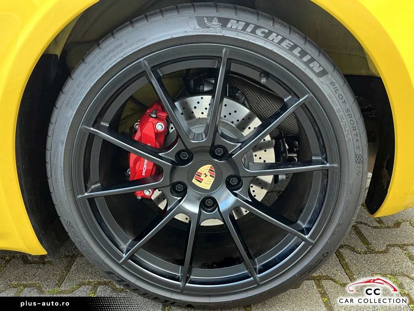 PORSCHE 718 Boxster GTS 4.0 PDK SportDesign BOSE 18Wege