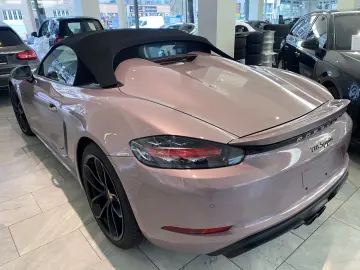 Porsche Boxster 718 Boxster Spyder 2.0 !