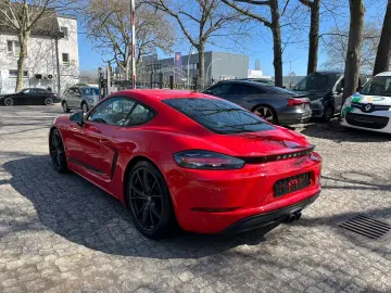 PORSCHE 718 Cayman T 220KW Automatik
