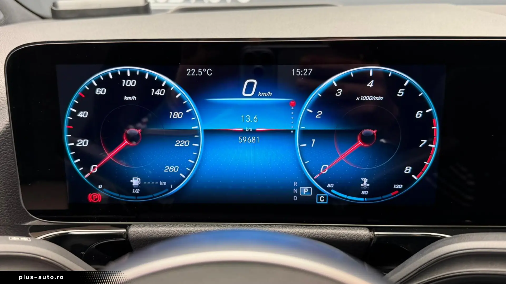 Mercedes Benz GLA 250 4Matic First Edition Pano R20 Burm