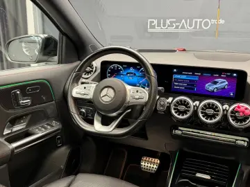 Mercedes Benz GLA 250 4Matic First Edition Pano R20 Burm