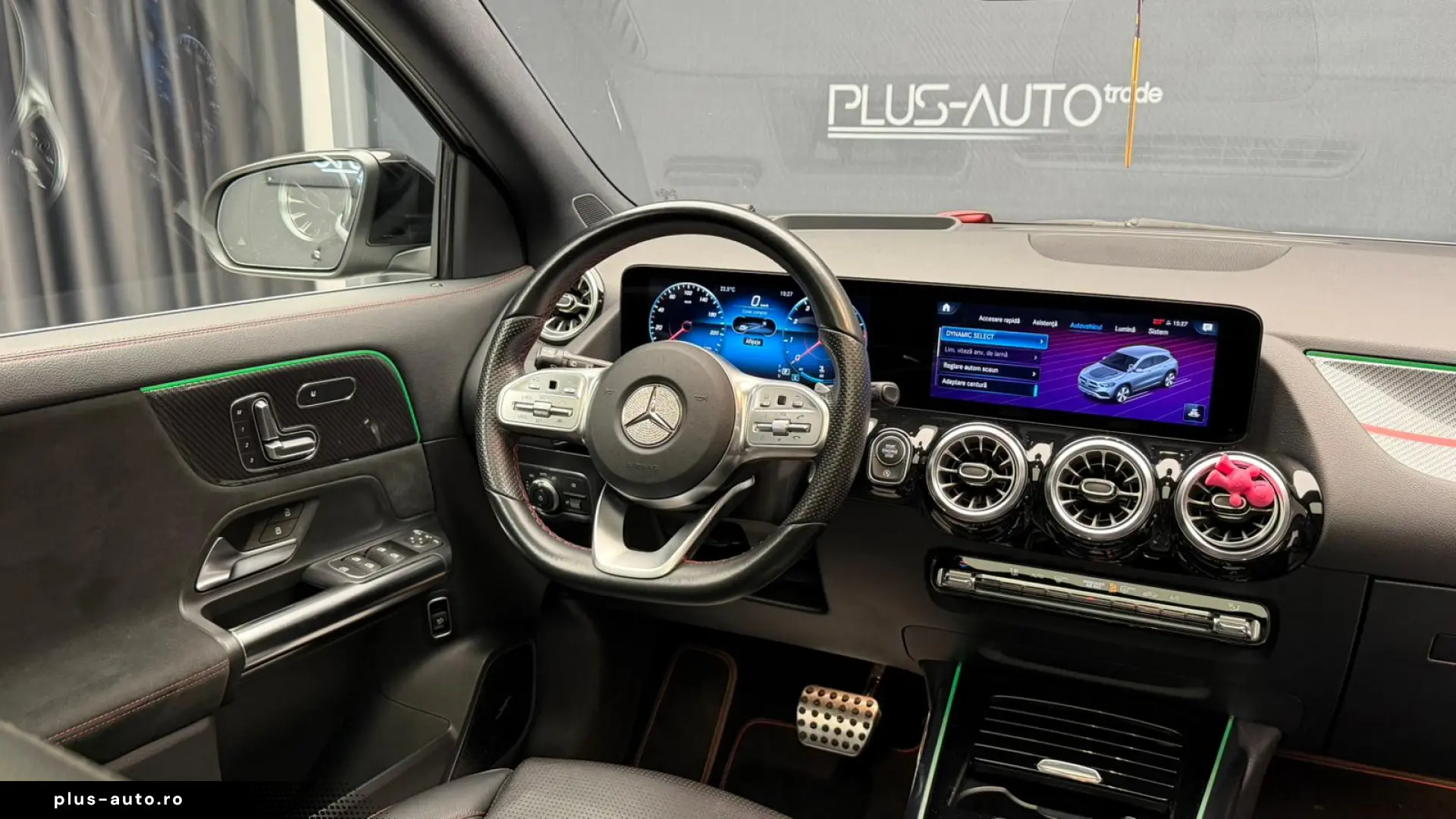 Mercedes Benz GLA 250 4Matic First Edition Pano R20 Burm
