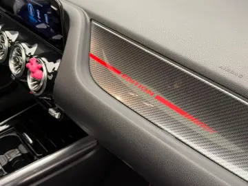 Mercedes Benz GLA 250 4Matic First Edition Pano R20 Burm