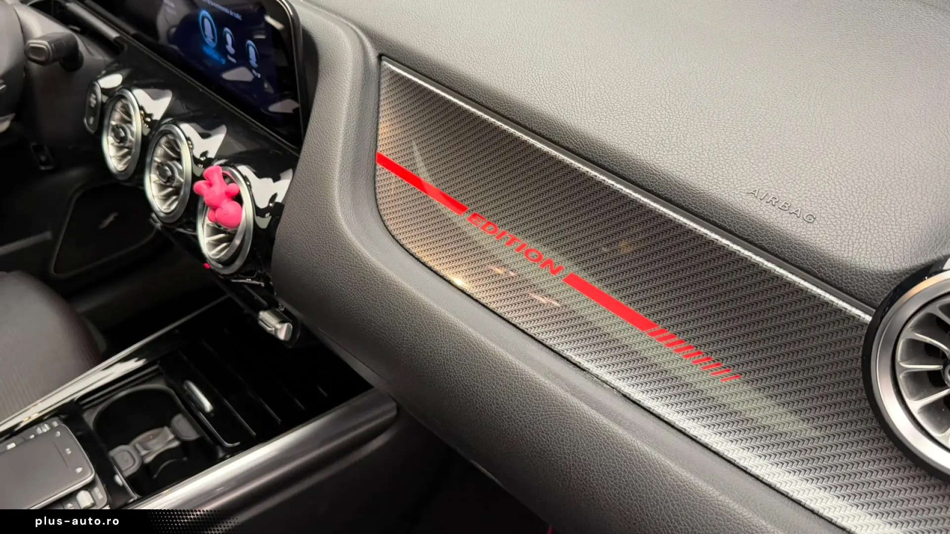 Mercedes Benz GLA 250 4Matic First Edition Pano R20 Burm