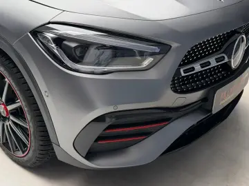 Mercedes Benz GLA 250 4Matic First Edition Pano R20 Burm