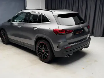 Mercedes Benz GLA 250 4Matic First Edition Pano R20 Burm